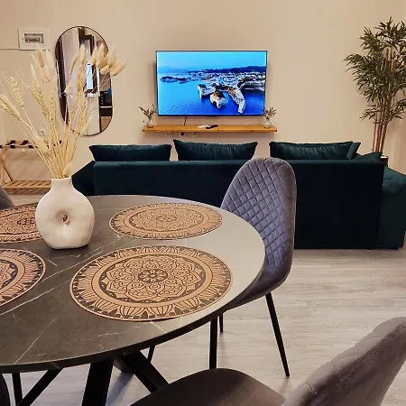 بيت للعطل Garden Oasis ستافروس
